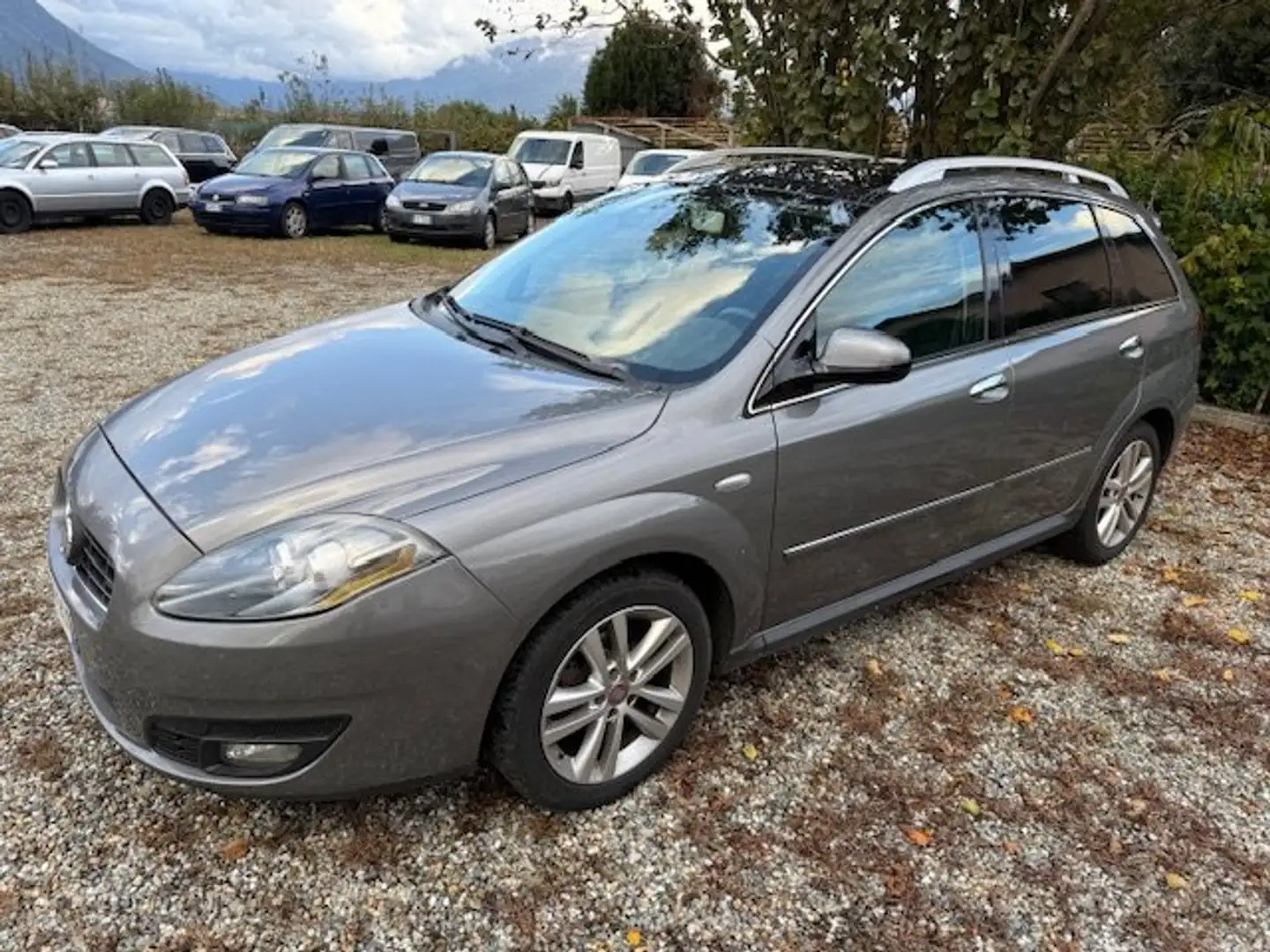 Fiat Croma Croma 1.9 mjt 16v Dynamic 150cv Gris - 1