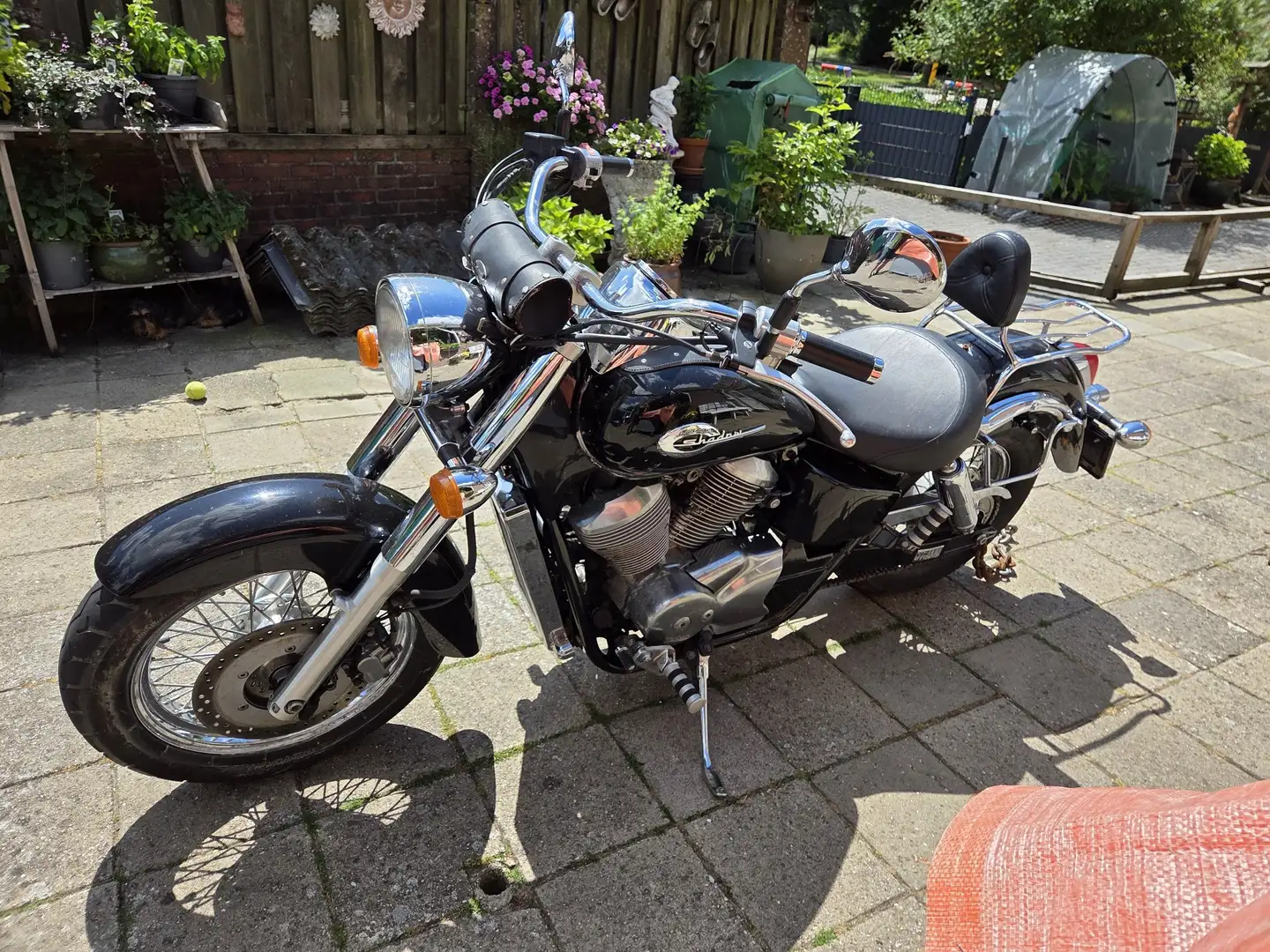 Honda Shadow 750 Zwart - 1