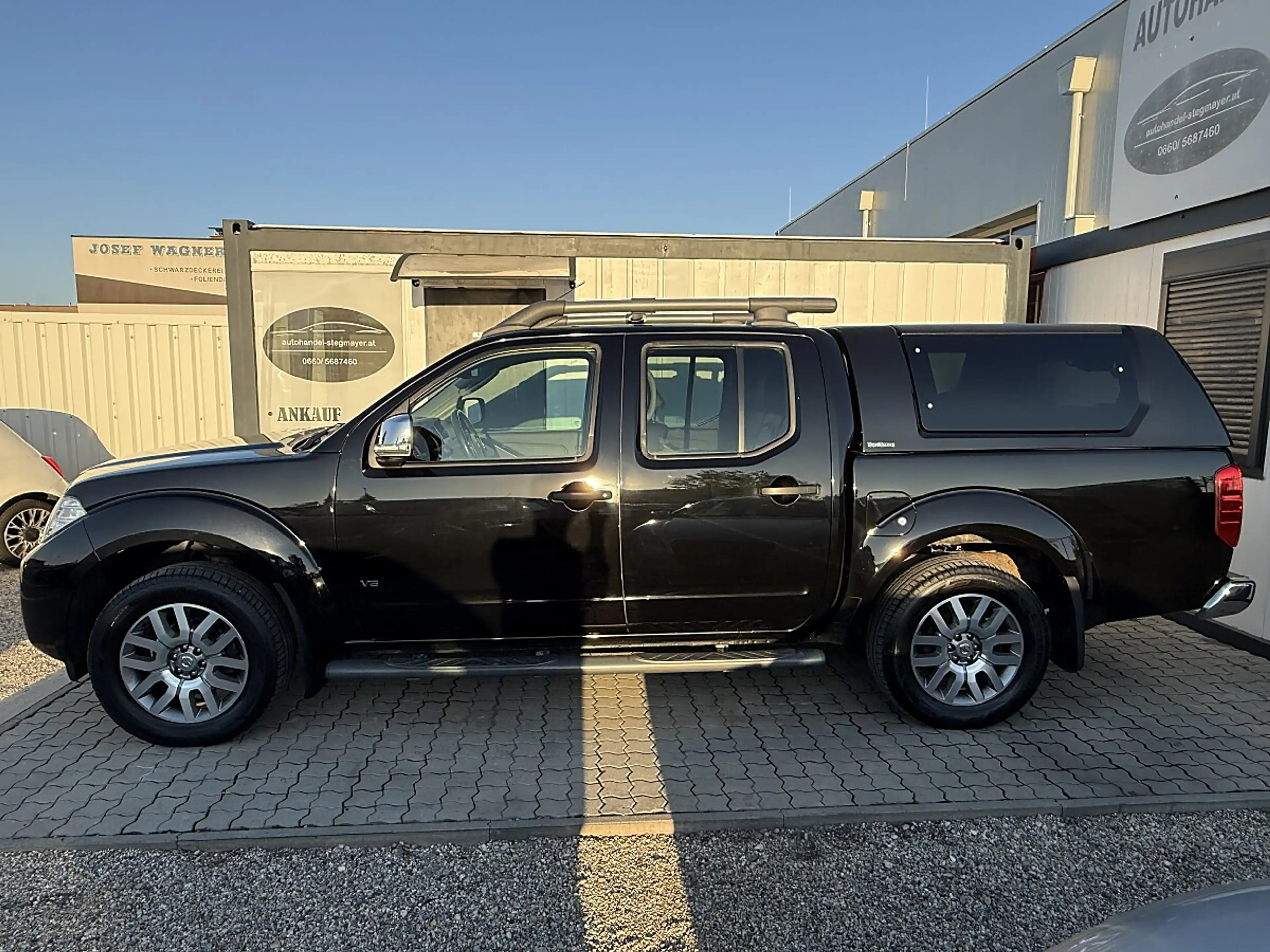 Nissan Navara Navara Double Cab 3,0 dCi 4x4 DPF Aut. — photo 6