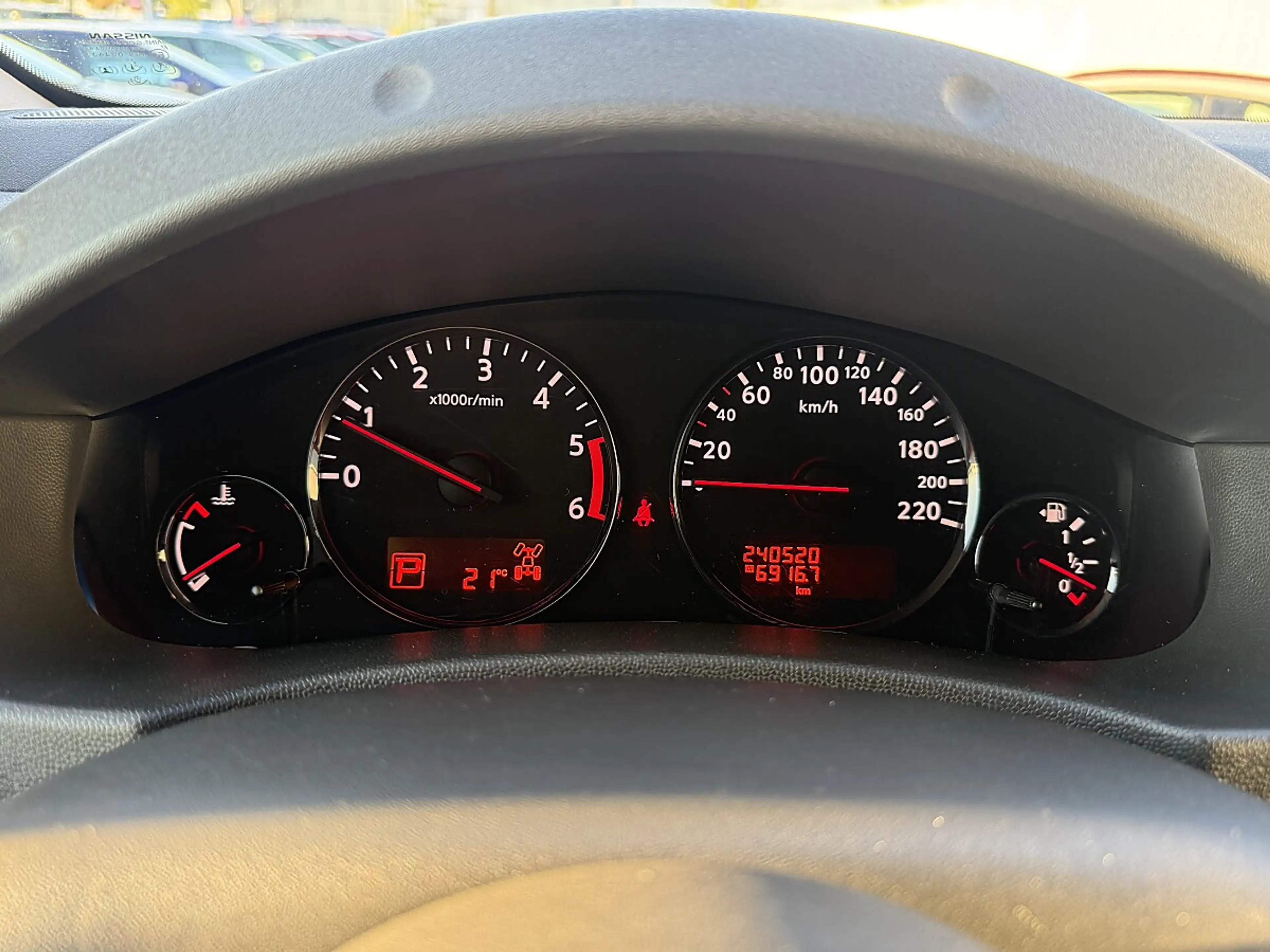 Nissan Navara Navara Double Cab 3,0 dCi 4x4 DPF Aut. — photo 8