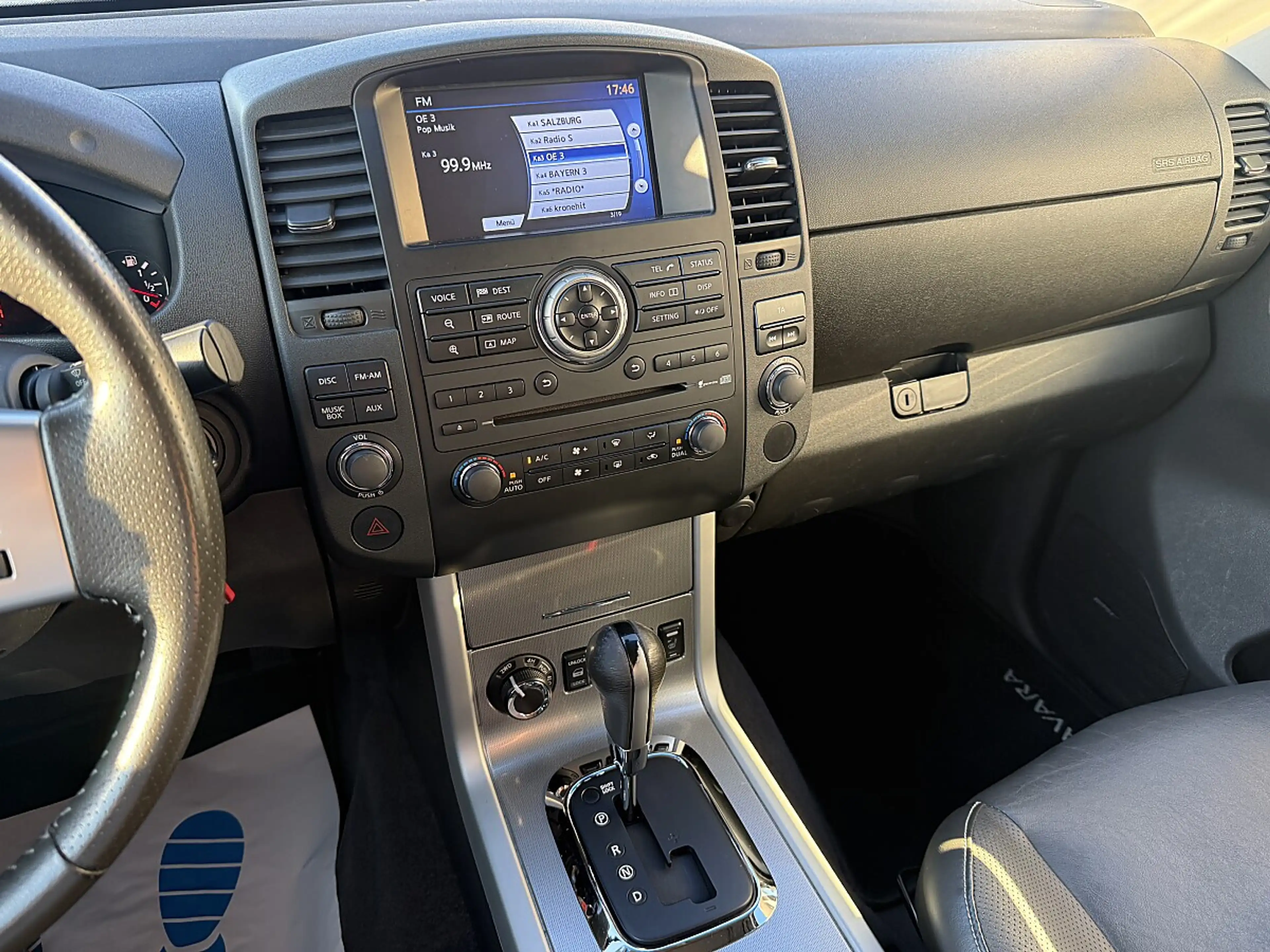 Nissan Navara Navara Double Cab 3,0 dCi 4x4 DPF Aut. — photo 9