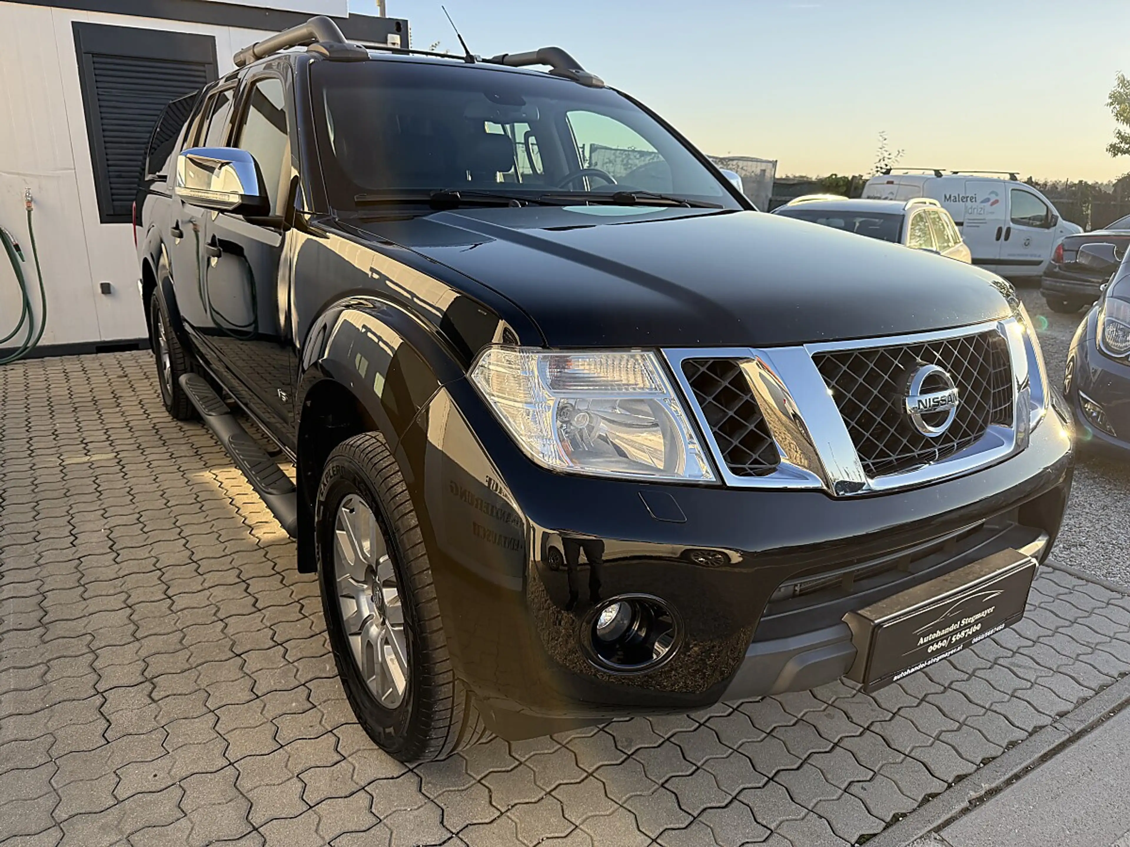 Nissan Navara Navara Double Cab 3,0 dCi 4x4 DPF Aut. — photo 3