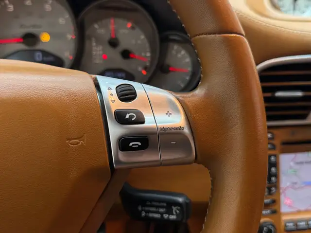 Porsche 997 Turbo Coupe *Keramik-Bremse* Ö-Auto * Ansicht 32