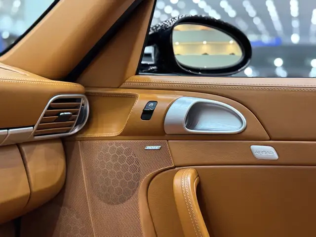 Porsche 997 Turbo Coupe *Keramik-Bremse* Ö-Auto * Ansicht 35