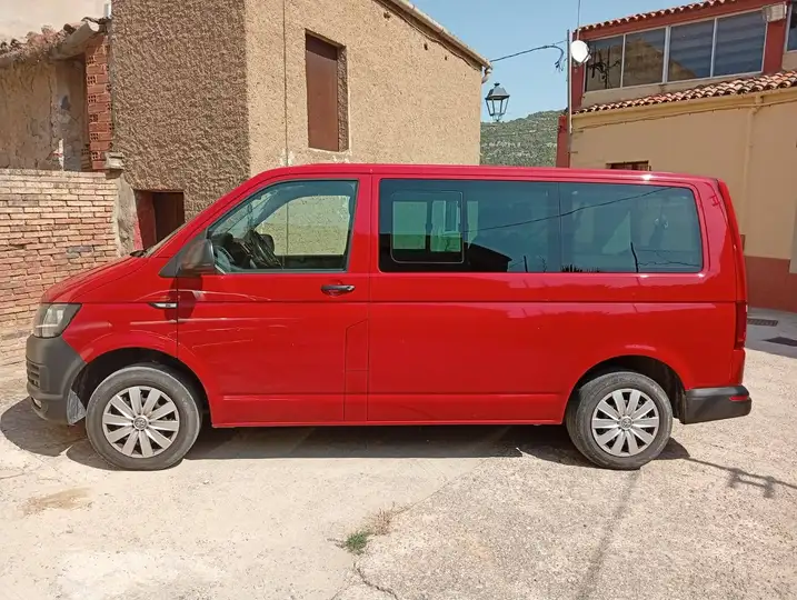 Volkswagen Caravelle Combi 2.0 TDI BMT Comfortline 2026
