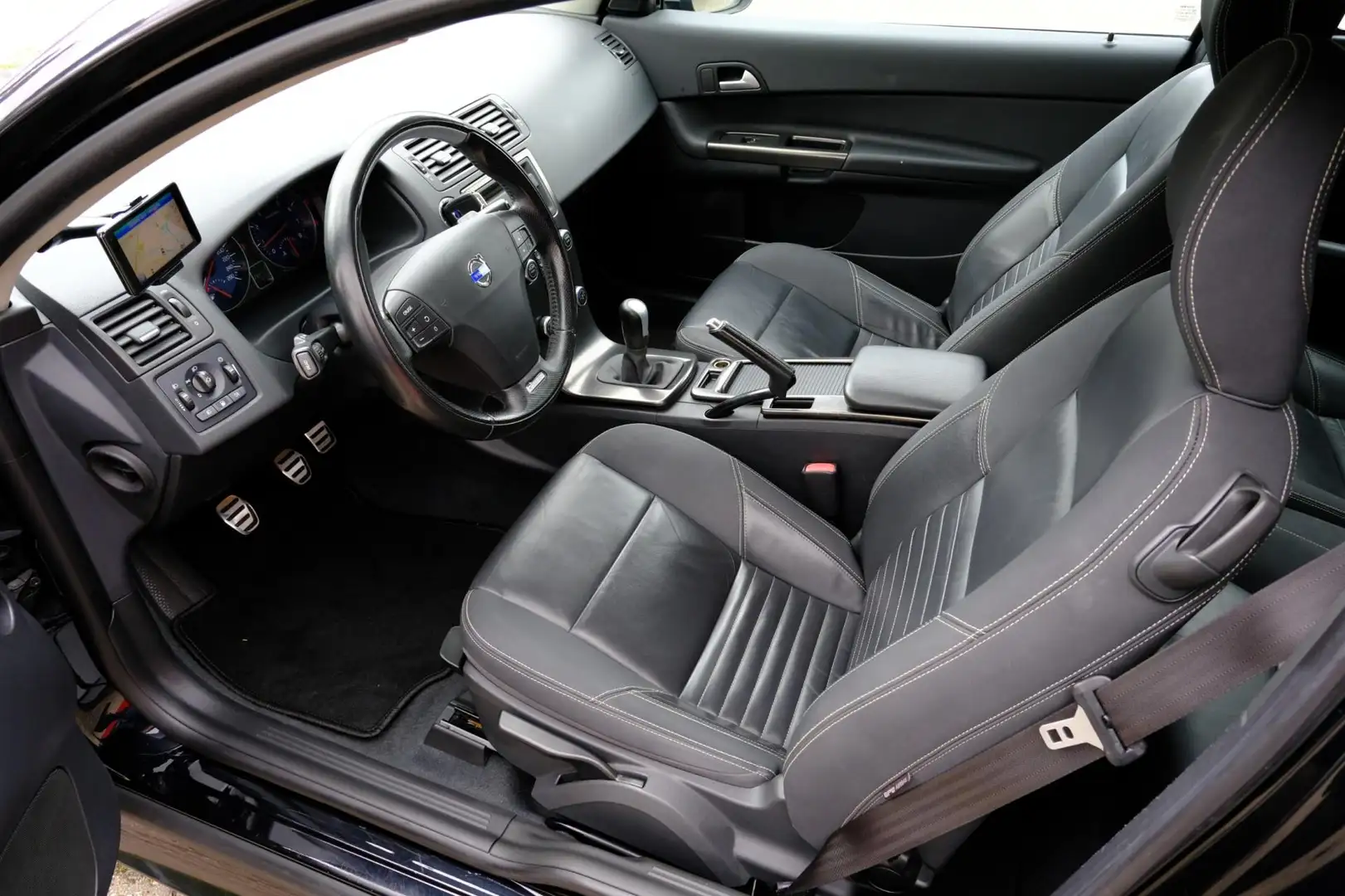 Volvo C30 2.0 R-Edition Leder|Clima|Cruise|Navi Zwart - 2