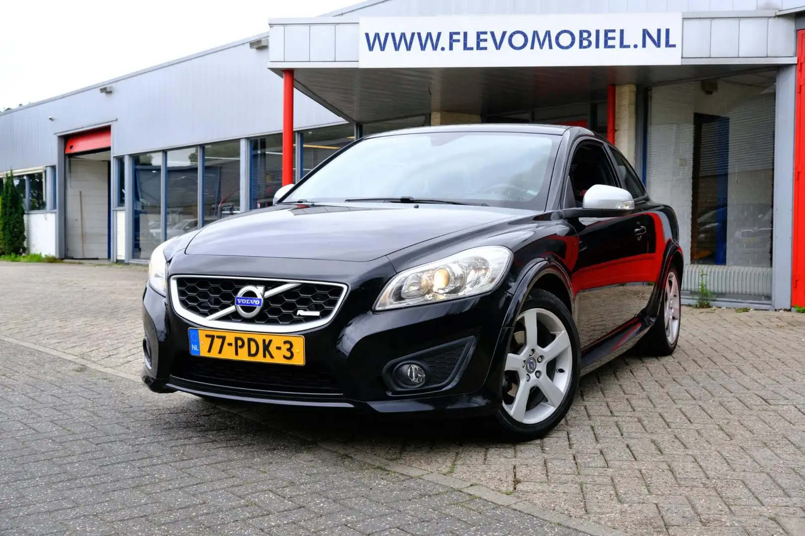 Volvo C30 2.0 R-Edition Leder|Clima|Cruise|Navi Zwart - 1