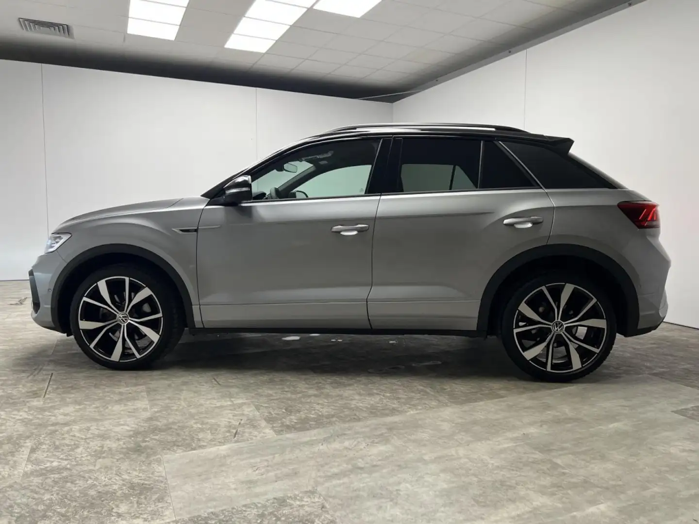 Volkswagen T-Roc 1.5 TSI DSG R-Line Klima Navi Rückfahrkamera Silber - 2
