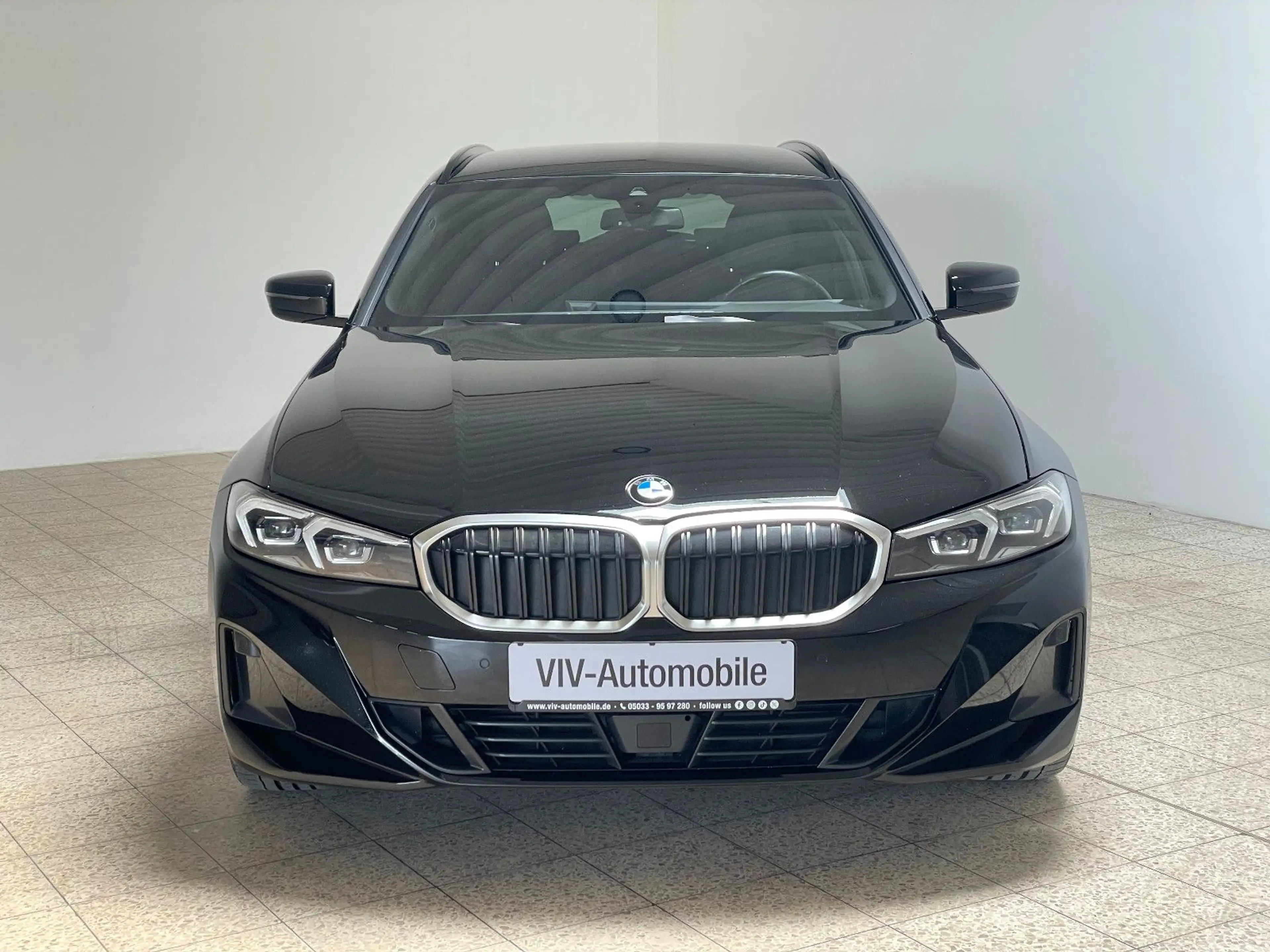 BMW 318 d Touring 1.Hand*Sport Sitze*Leder*AHK*M — photo 2