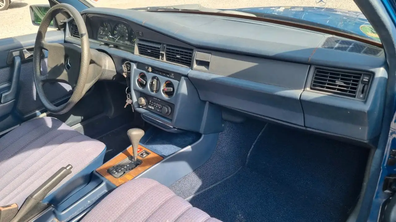 Mercedes-Benz 190 E *Oldtimer*Automatik*, foto 12