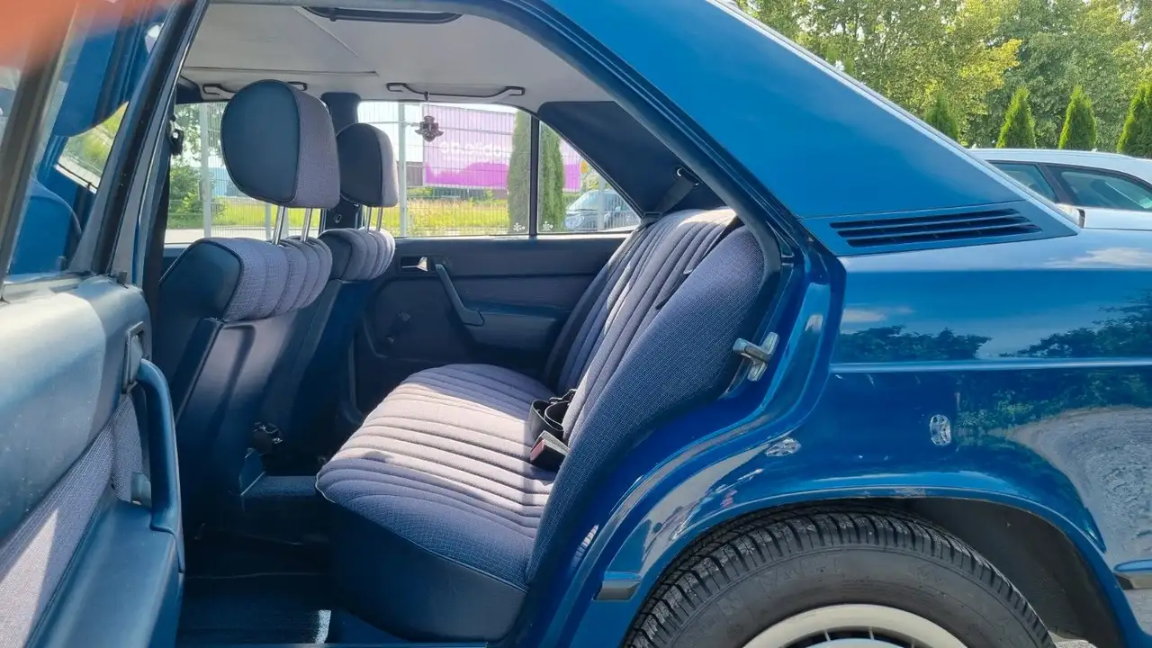 Mercedes-Benz 190 E *Oldtimer*Automatik*, foto 11
