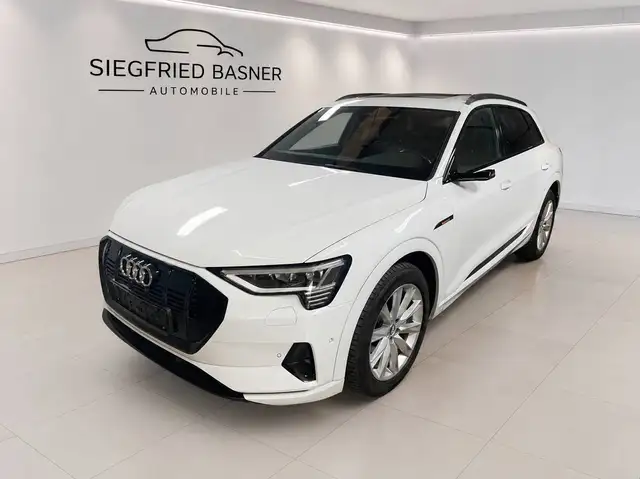 Audi e-tron 55 quattro advanced