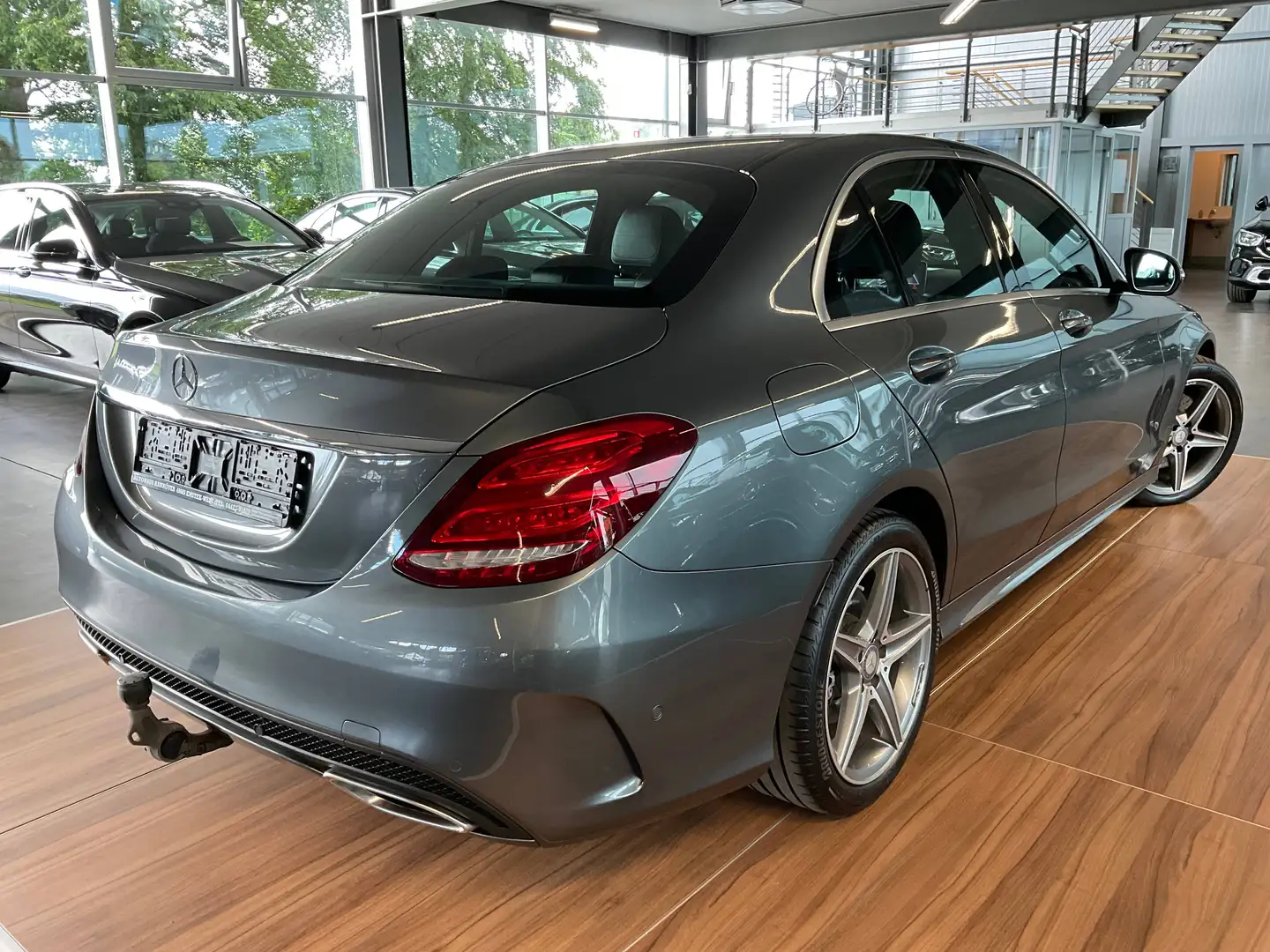 Mercedes-Benz C 400 C 400 4Matic AMG Line TOTW/GARMIN/AHK/LED/KAMERA Grau - 2