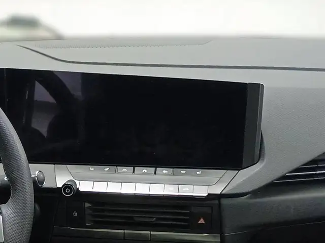 Opel Astra view 11