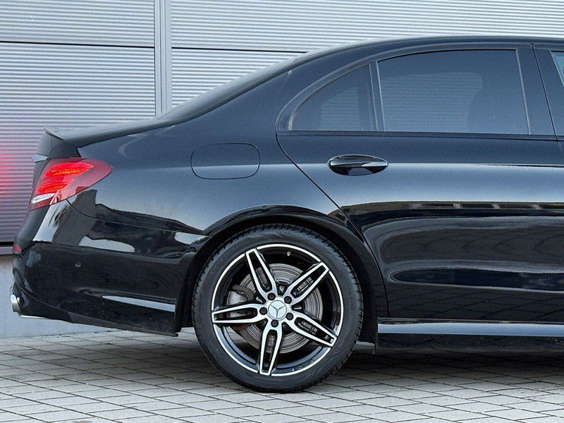 Mercedes-Benz E 53 AMG *4Matic+*Schiebedach*Comand*AMG Ride* — photo 7