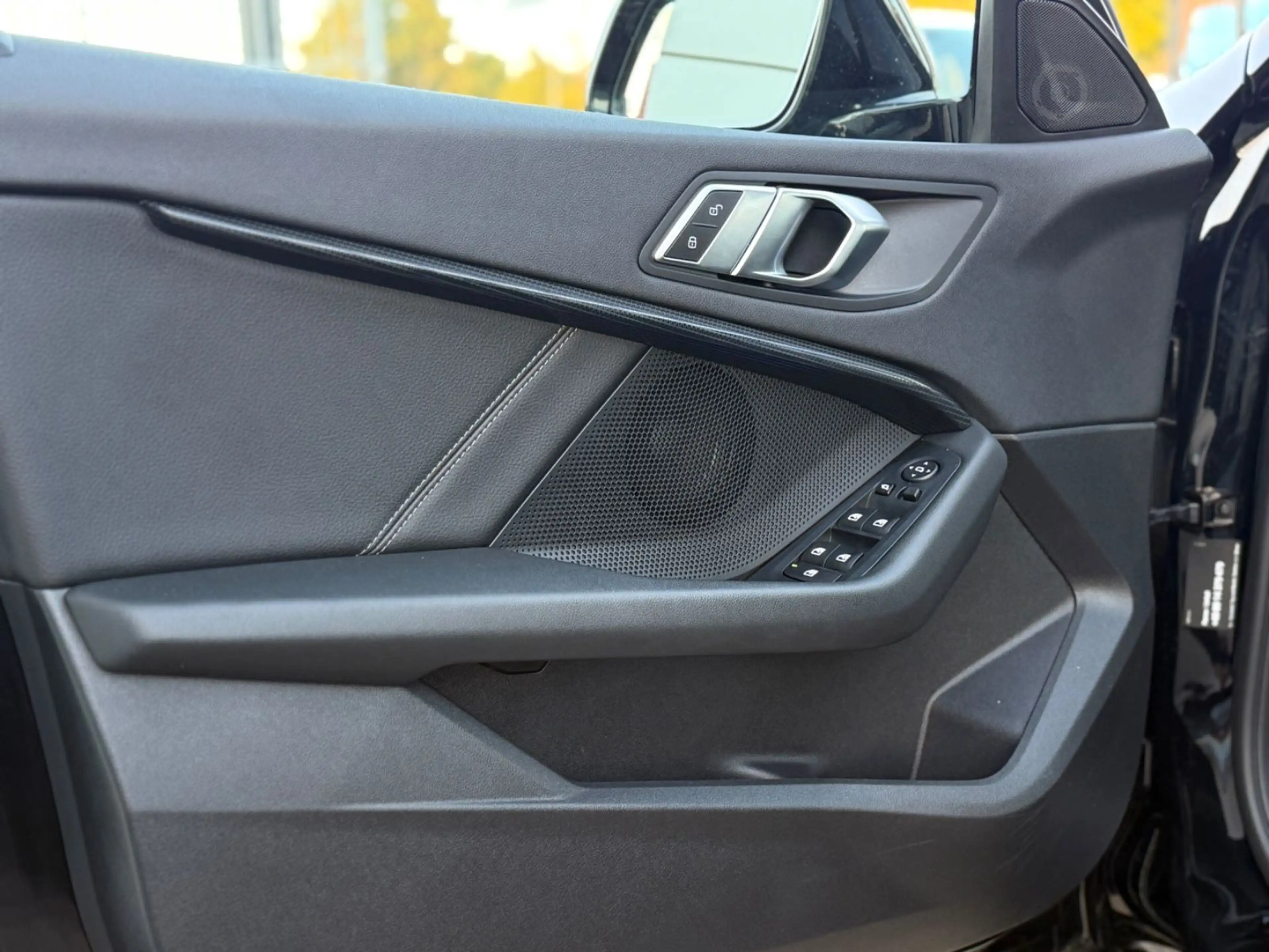 BMW 118 d Sport Line/LED/Digital-Cockpit/Keyless-GO — photo 15