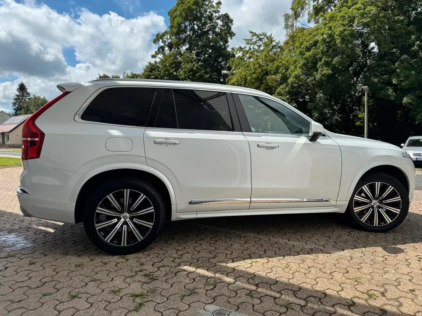 Volvo XC90 XC90 D5 AWD Momentum Weiß - 1