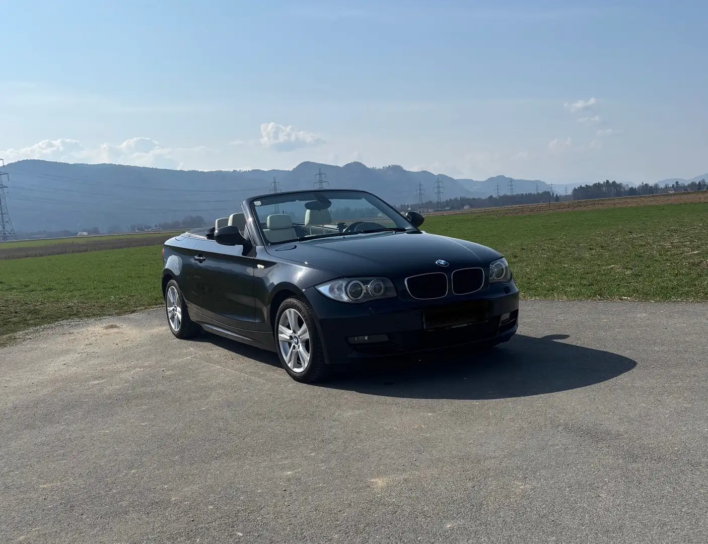 BMW 118 118i Cabrio Schwarz - 1