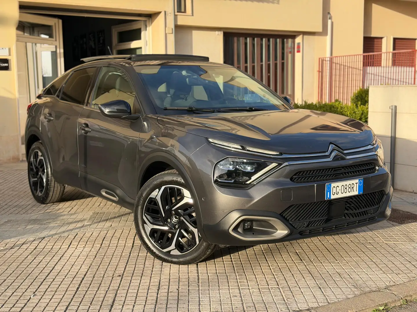 Citroen C4 1.5 bluehdi Shine Pack s&s EAT8 Gris - 2