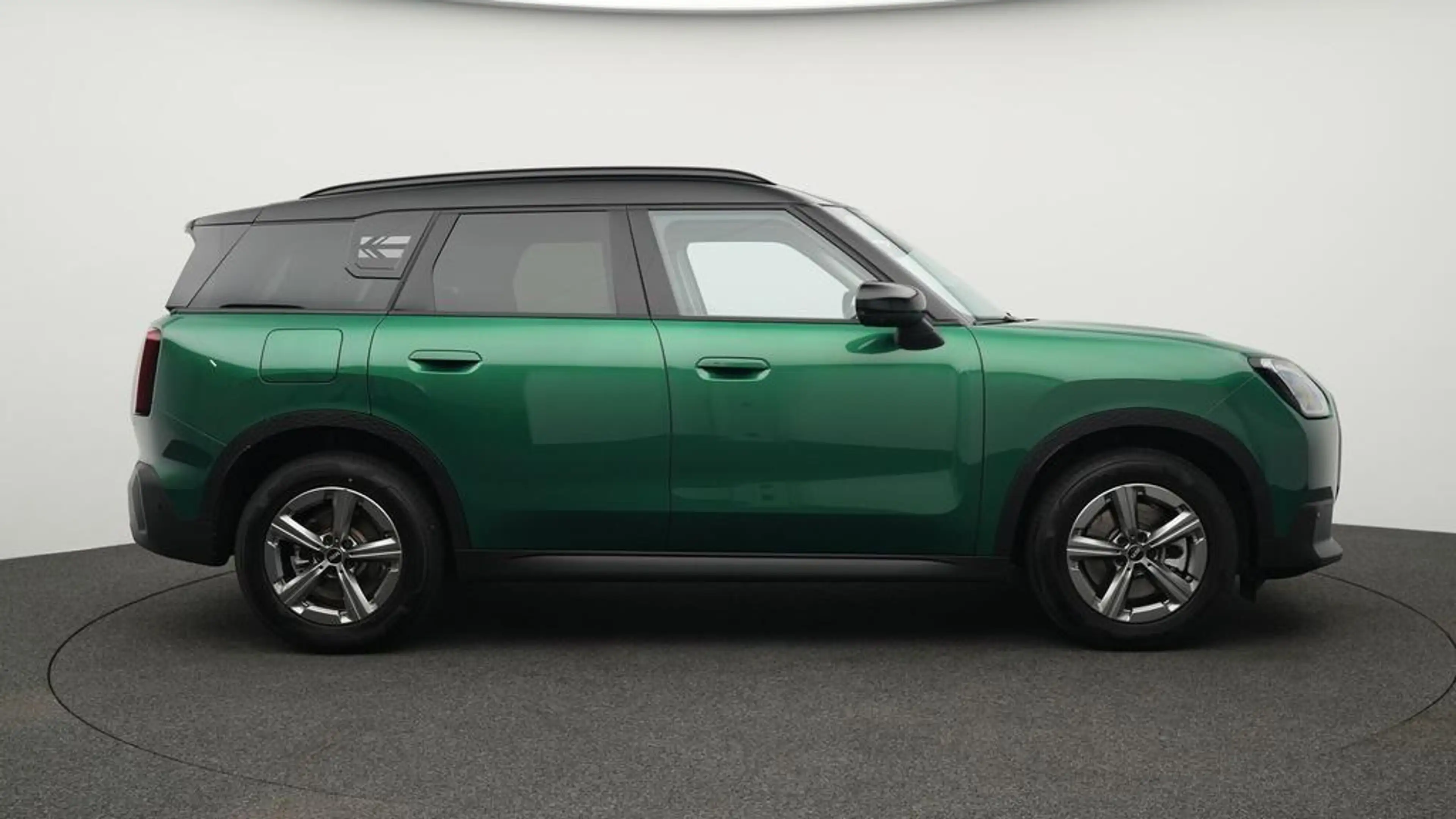 MINI Countryman C Classic Trim — photo 3