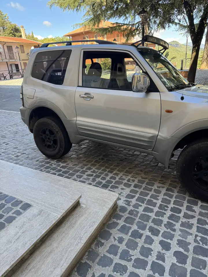 Mitsubishi Pajero 3p 3.2 tdi 16v di-d GLX, foto 4