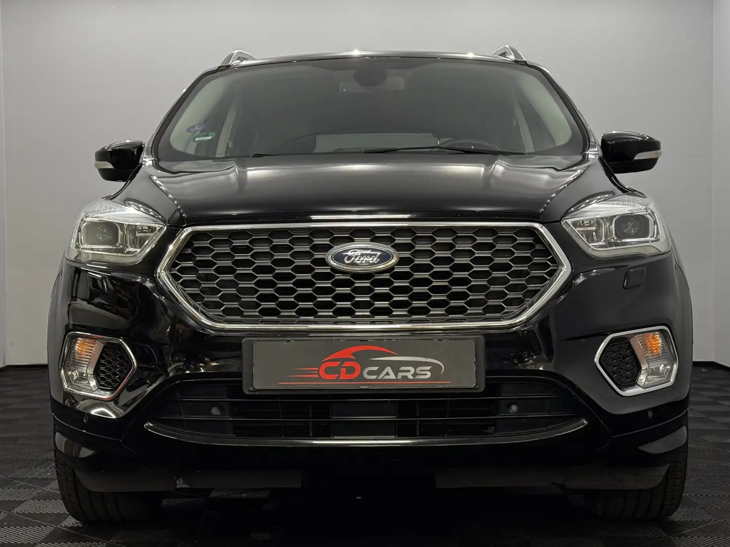 Ford Kuga 1.5 EcoBoost Vignale Luxe leder, Camera, Navi, Kel Zwart - 2