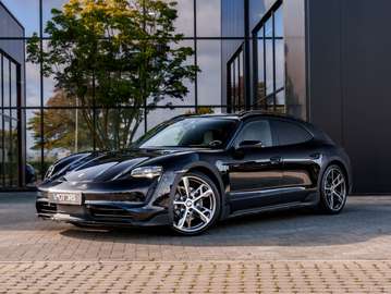Taycan 4 Cross Turismo - Pano - Sport design