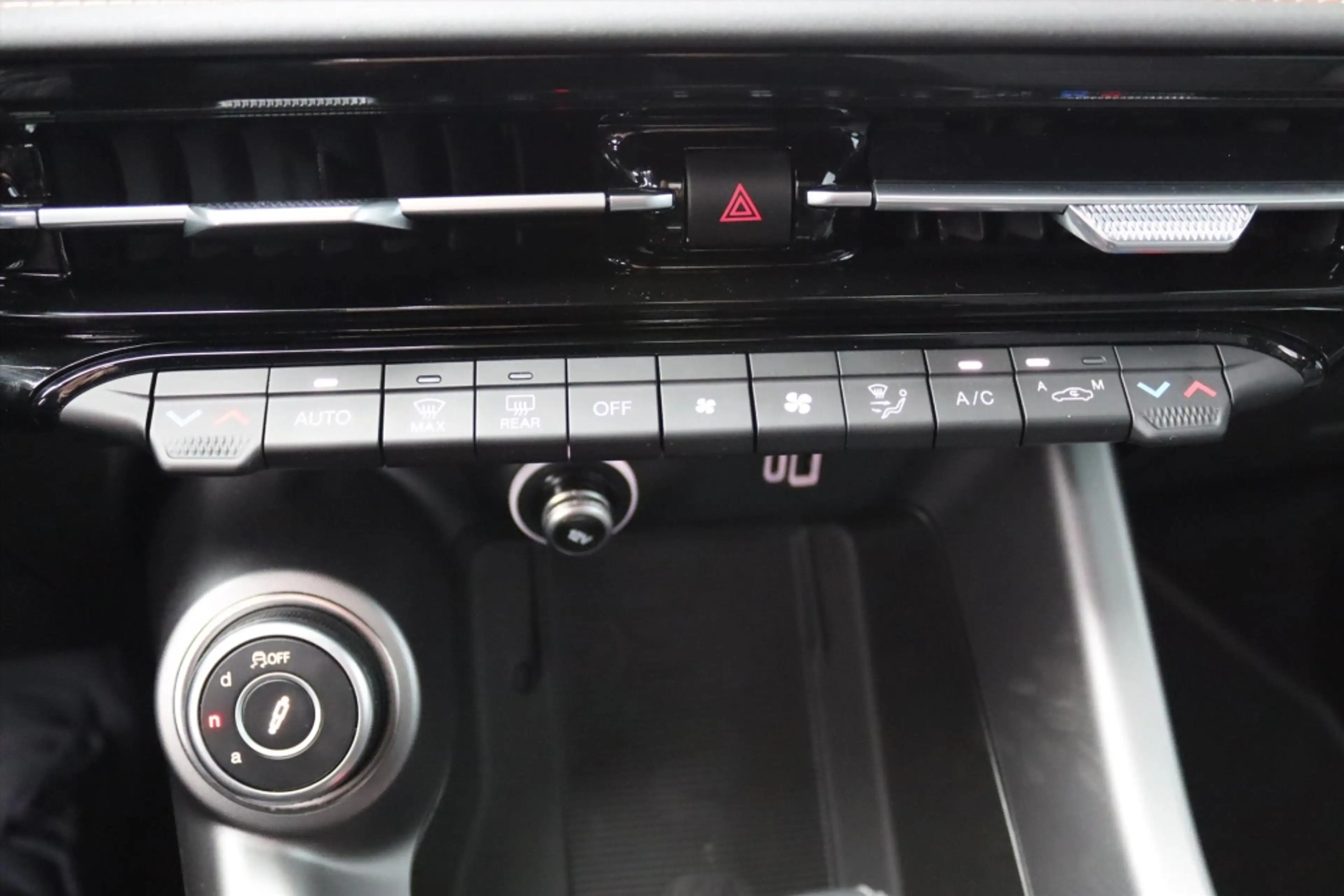 Alfa Romeo Tonale 1.5T HYBRID 160PK VELOCE Panodak | Leer | Camera | — photo 29