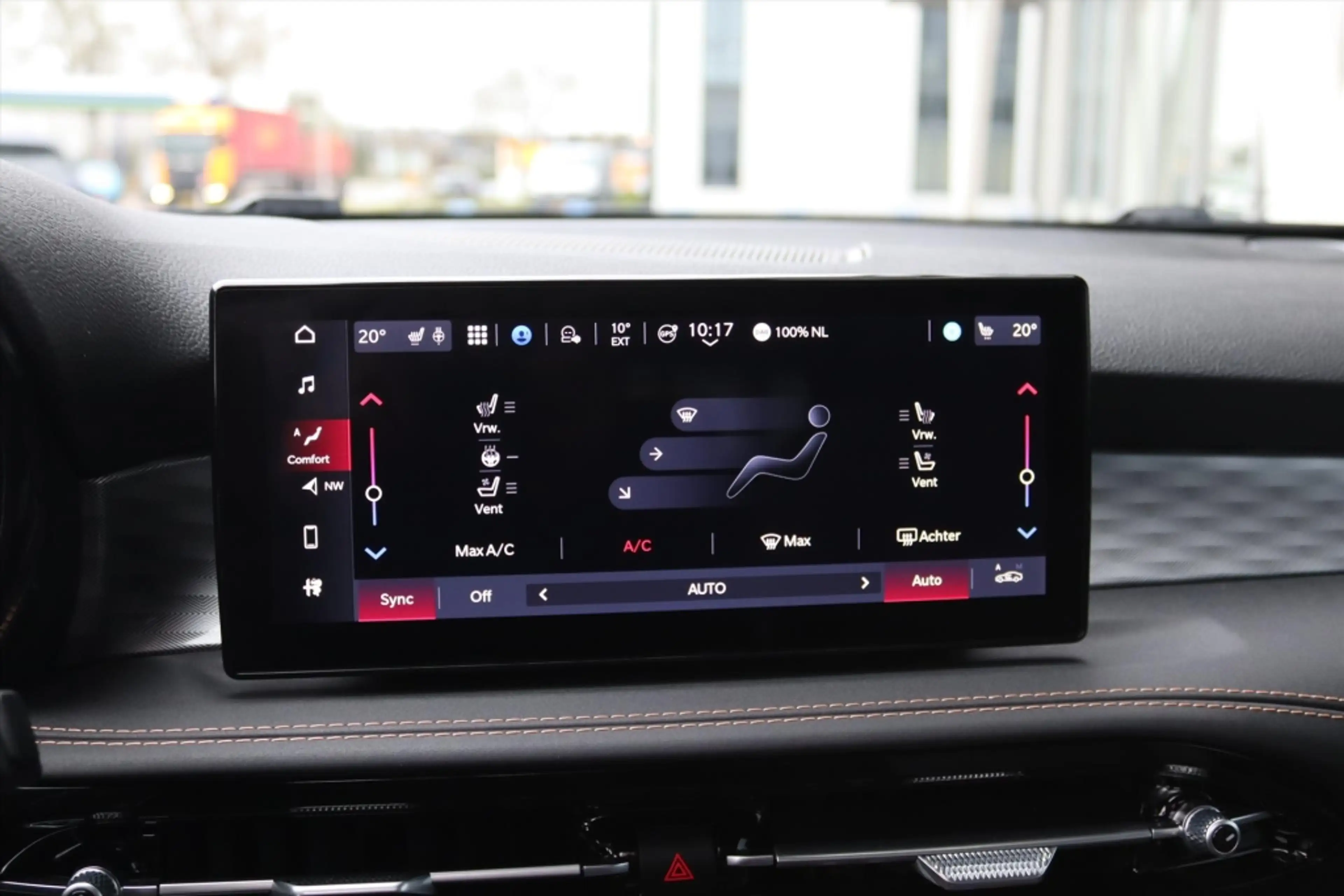 Alfa Romeo Tonale 1.5T HYBRID 160PK VELOCE Panodak | Leer | Camera | — photo 24