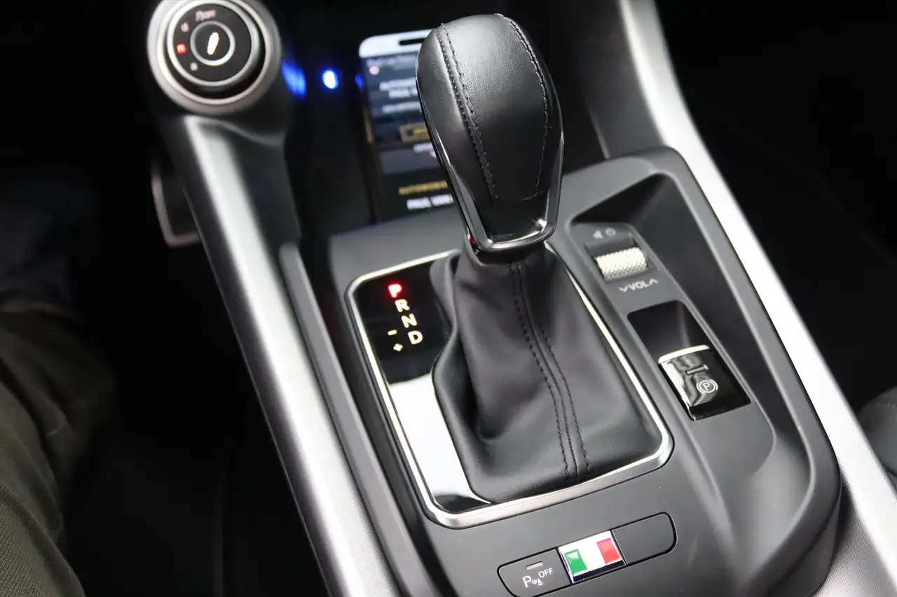 Alfa Romeo Tonale 2024 — фото 33
