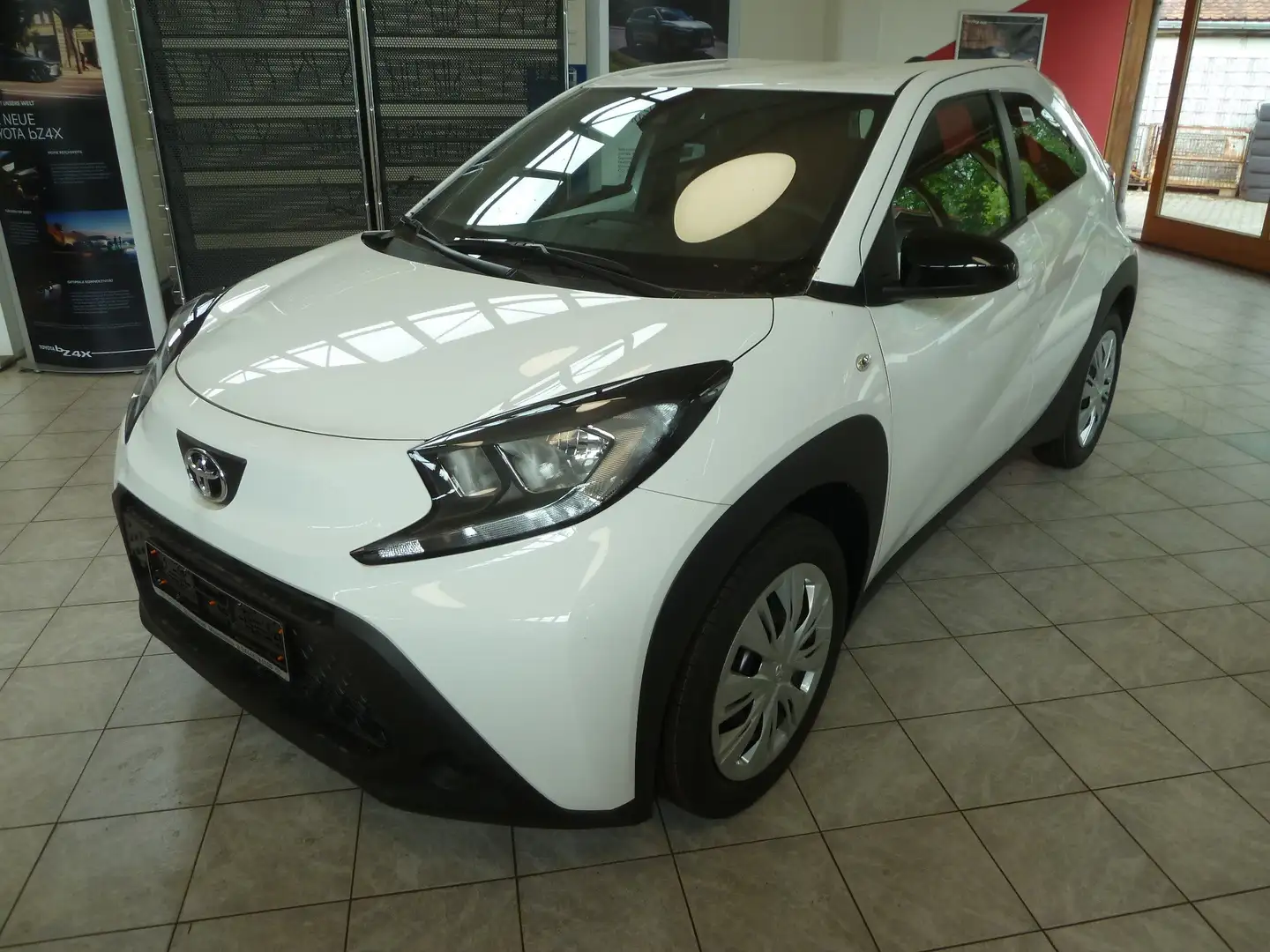 Toyota Aygo X Play 5-Türer Bianco - 2