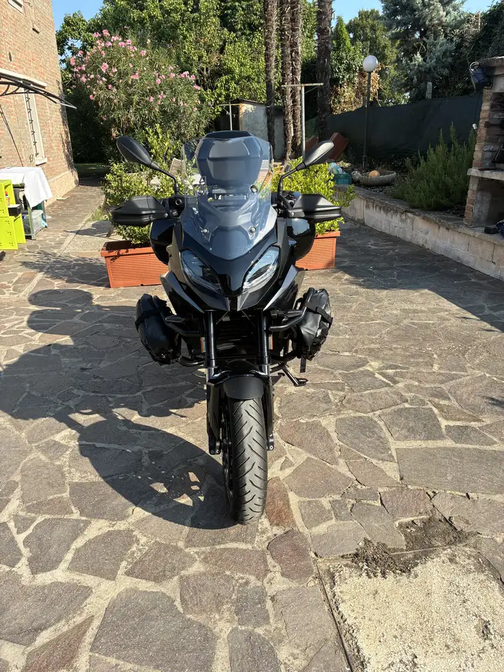 BMW F 900 XR