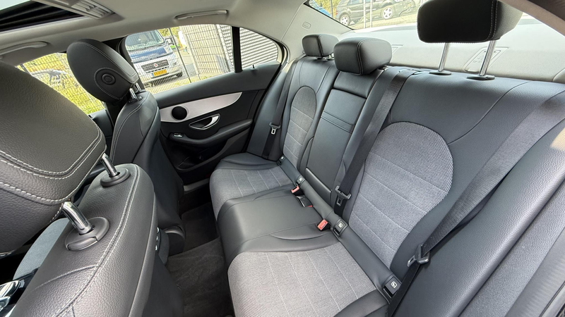 Mercedes-Benz C 180 AMG Sport Edition — photo 13