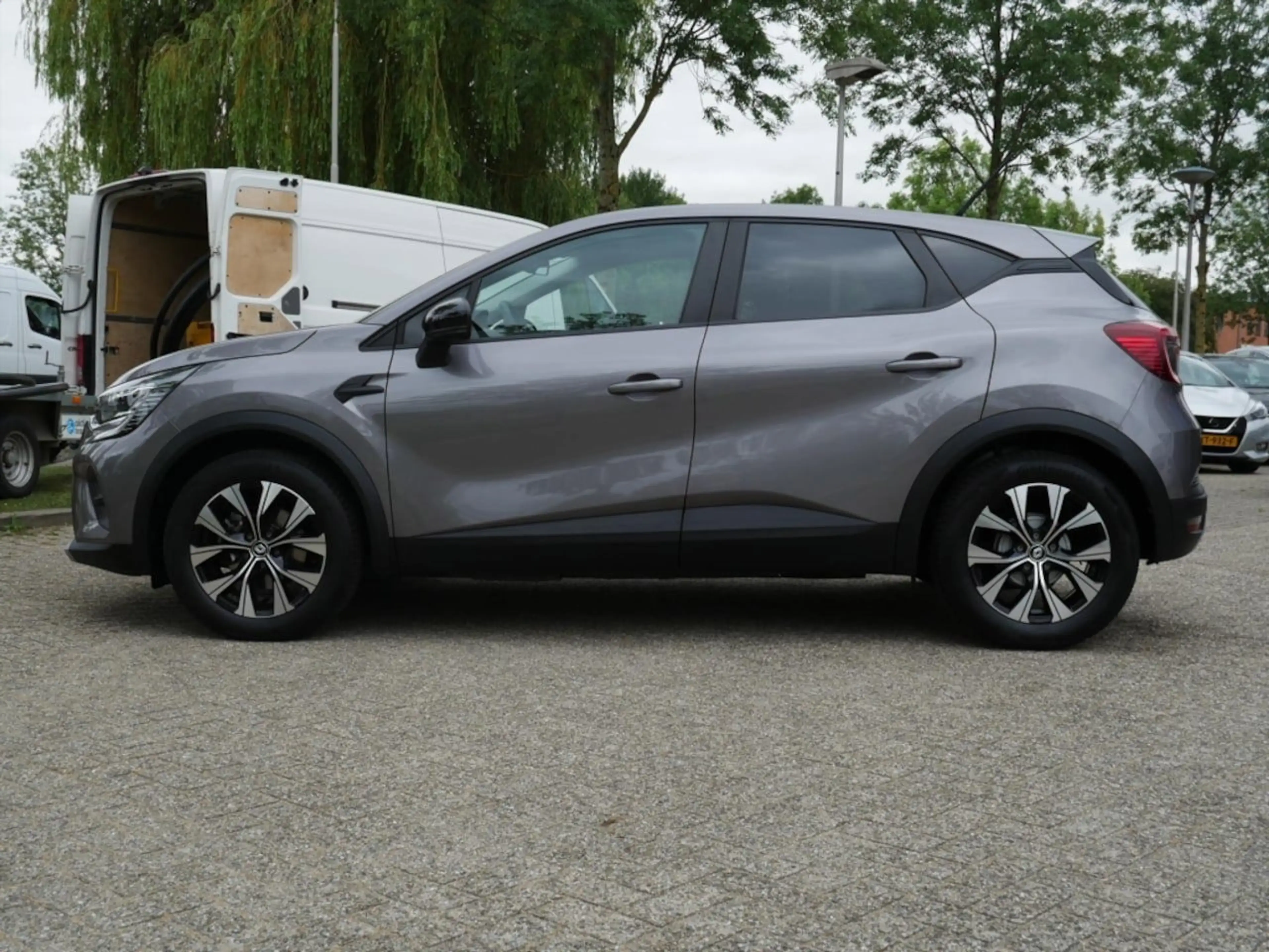 Renault Captur 1.6 E-Tech Hybrid 145 R.S. Line — photo 11