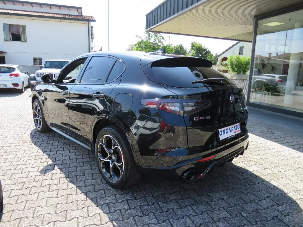 Alfa Romeo Stelvio 2025 — фото 7