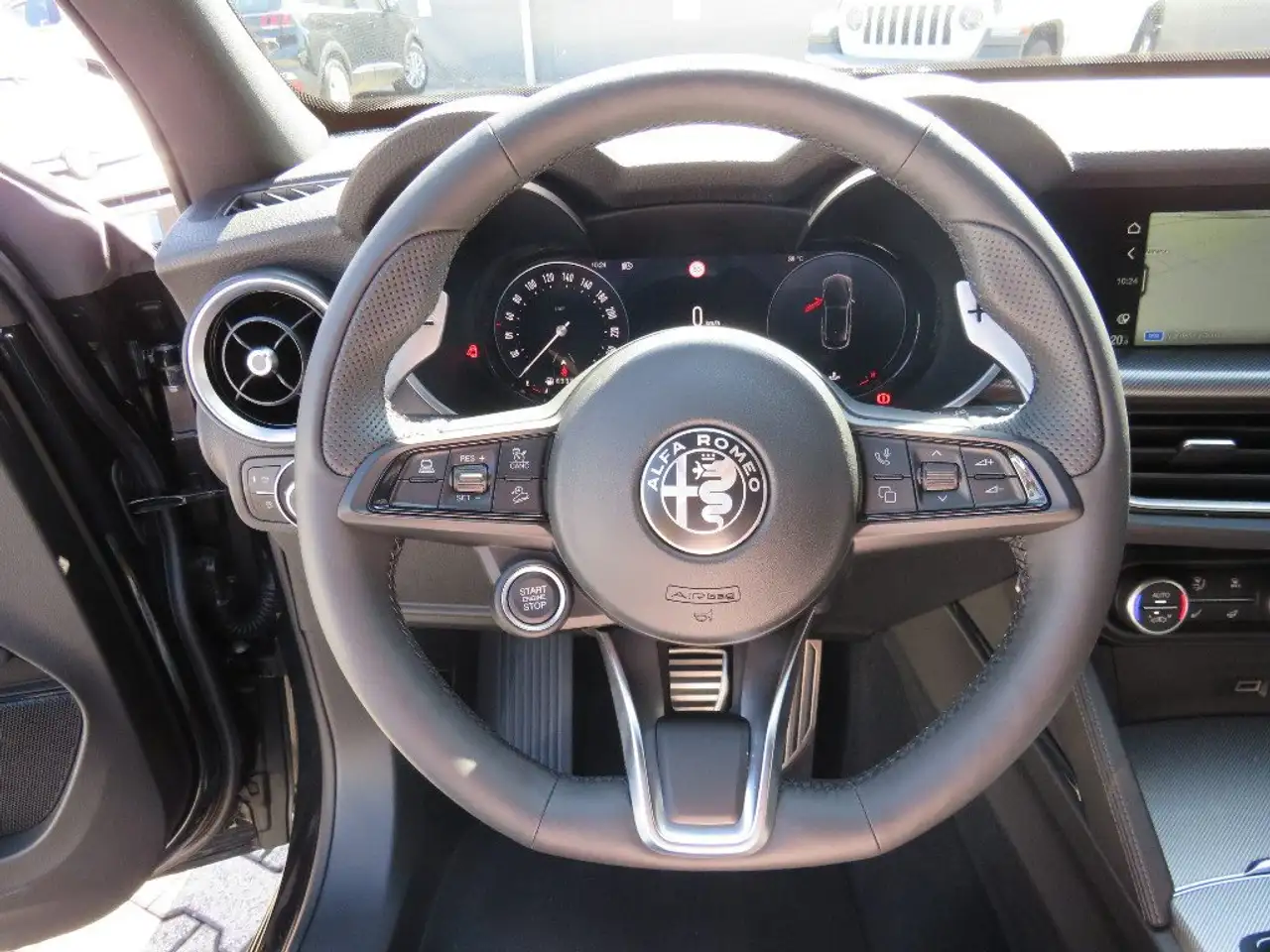 Alfa Romeo Stelvio 2025 — фото 14