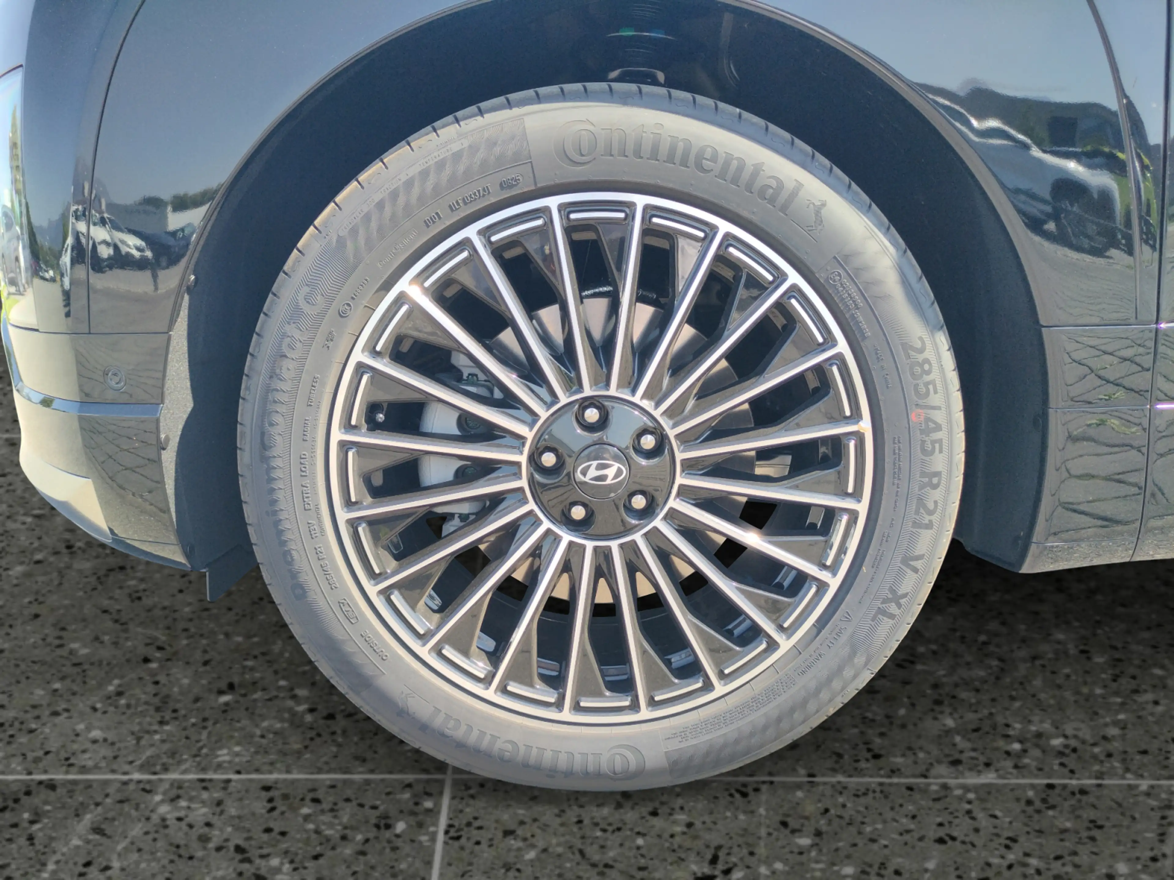 Hyundai IONIQ 9 Calligraphy 110 kWh 4WD Performance — photo 15