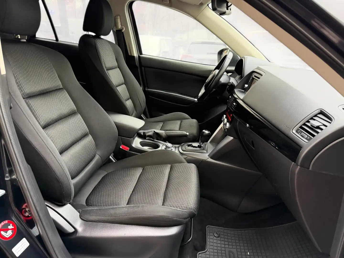 Mazda CX-5 Center-Line AWD  Automatik Schwarz - 2