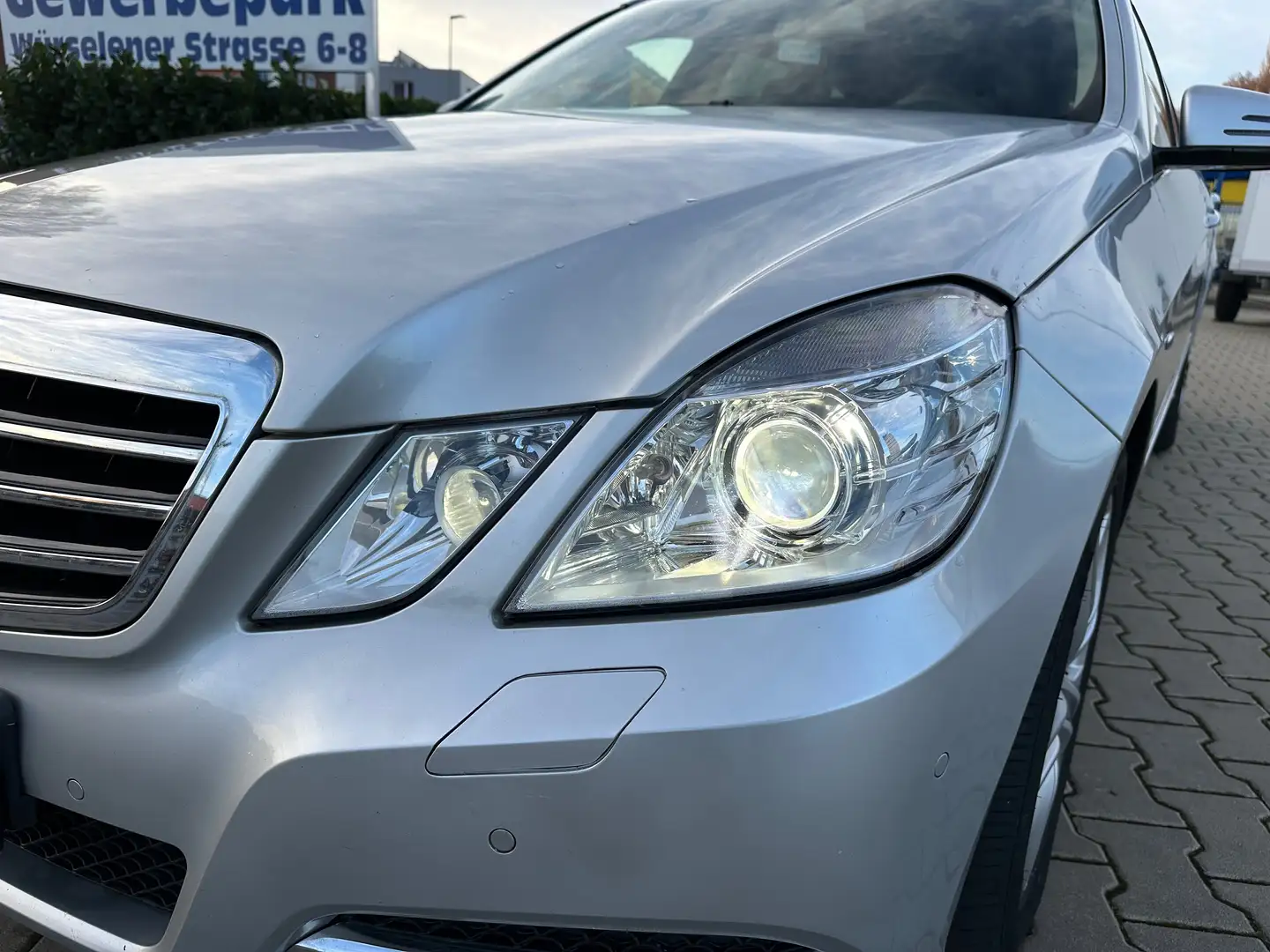 Mercedes-Benz E 220 E 220 CDI Avantgarde Leder Xenon Navi Grau - 2