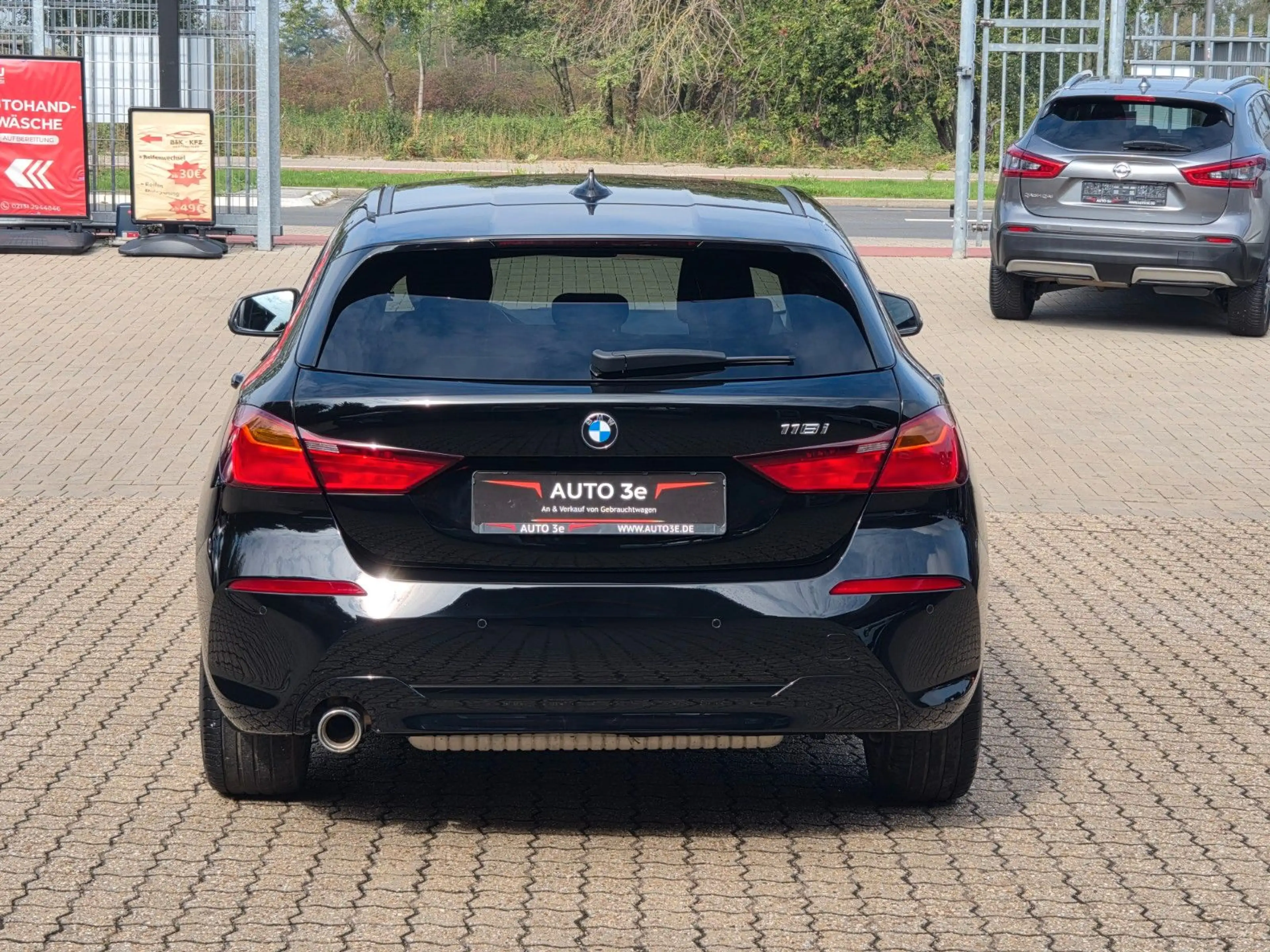 BMW 118 i Advantage Navi PDC... — photo 8