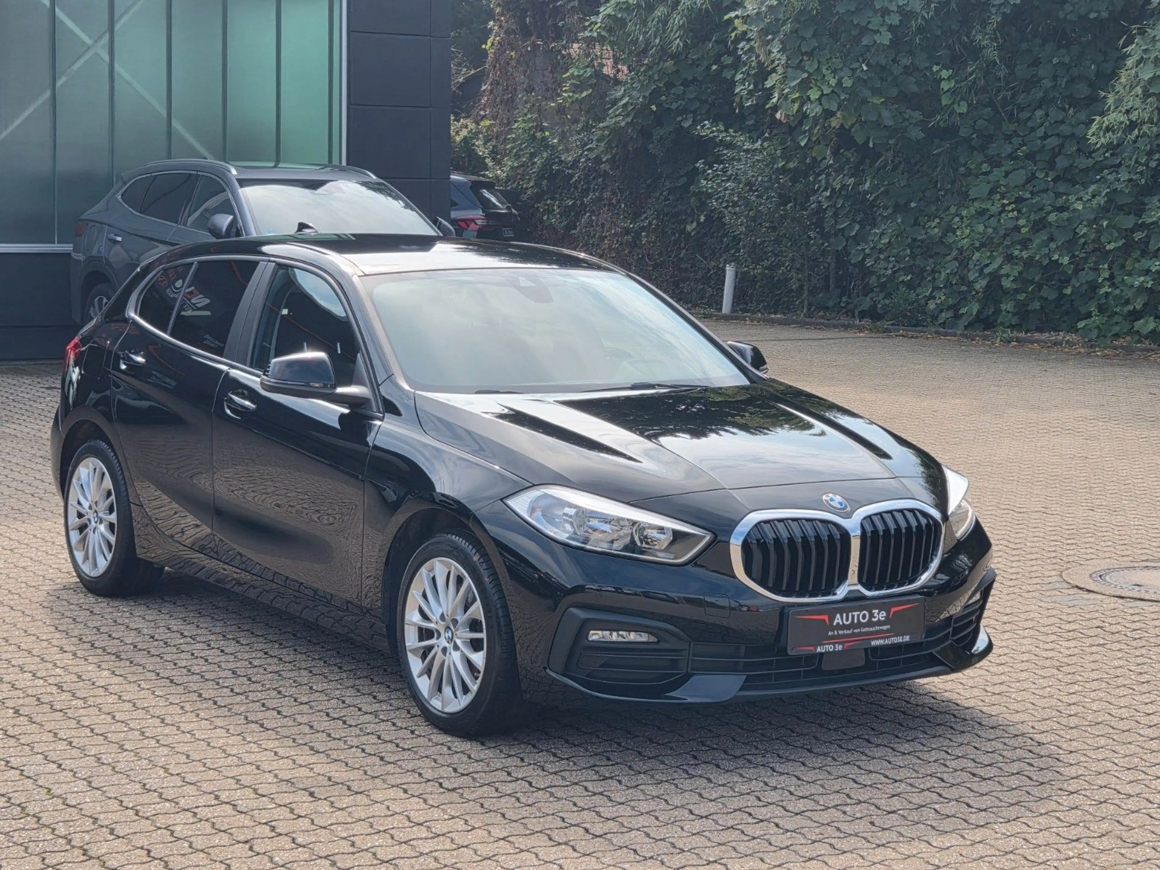 BMW 118 i Advantage Navi PDC... — photo 5