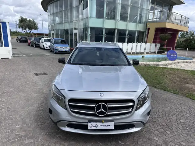 Mercedes-Benz GLA 180 GLA-X156 2014 d (cdi) Executive auto