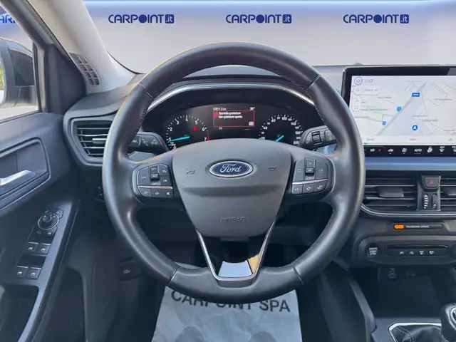 Ford Focus view 12