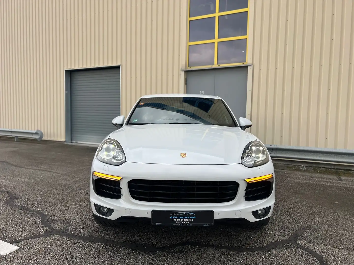 Porsche Cayenne Porsche Cayenne - 1