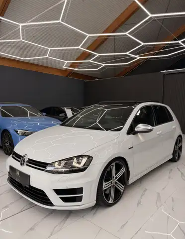 Volkswagen Golf R R DSG 4Motion