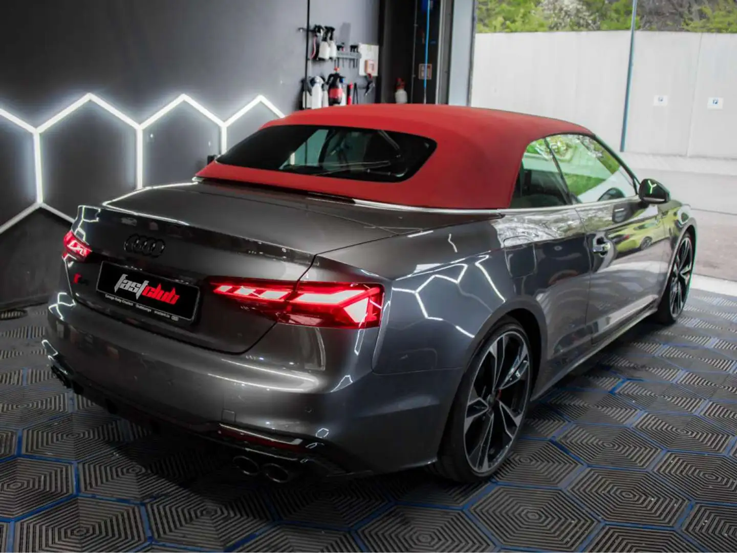 Audi S5 Cabriolet 3,0L TFSI Сірий - 2