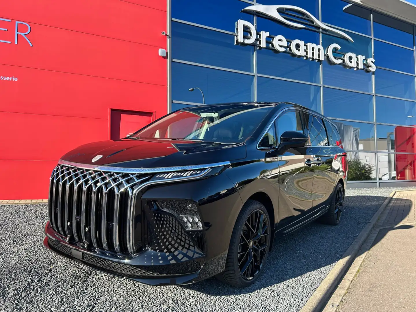 Forthing U-Tour FORTHING 9 HEV 7 PLACES FULL OPTIONS Schwarz - 1