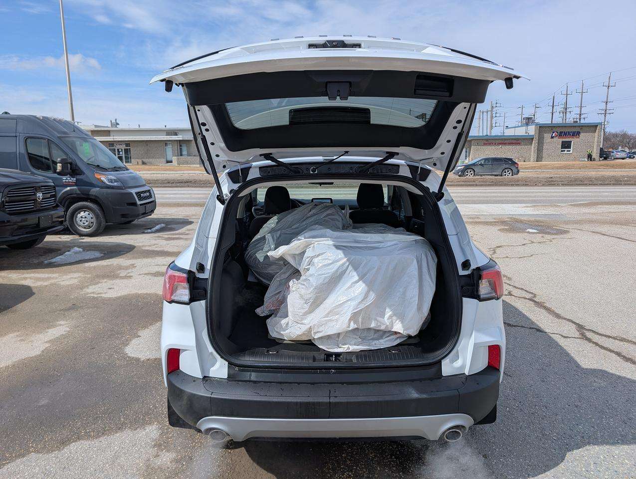 2022 Ford Escape SE AWD | Manitoba owned — снимка 1