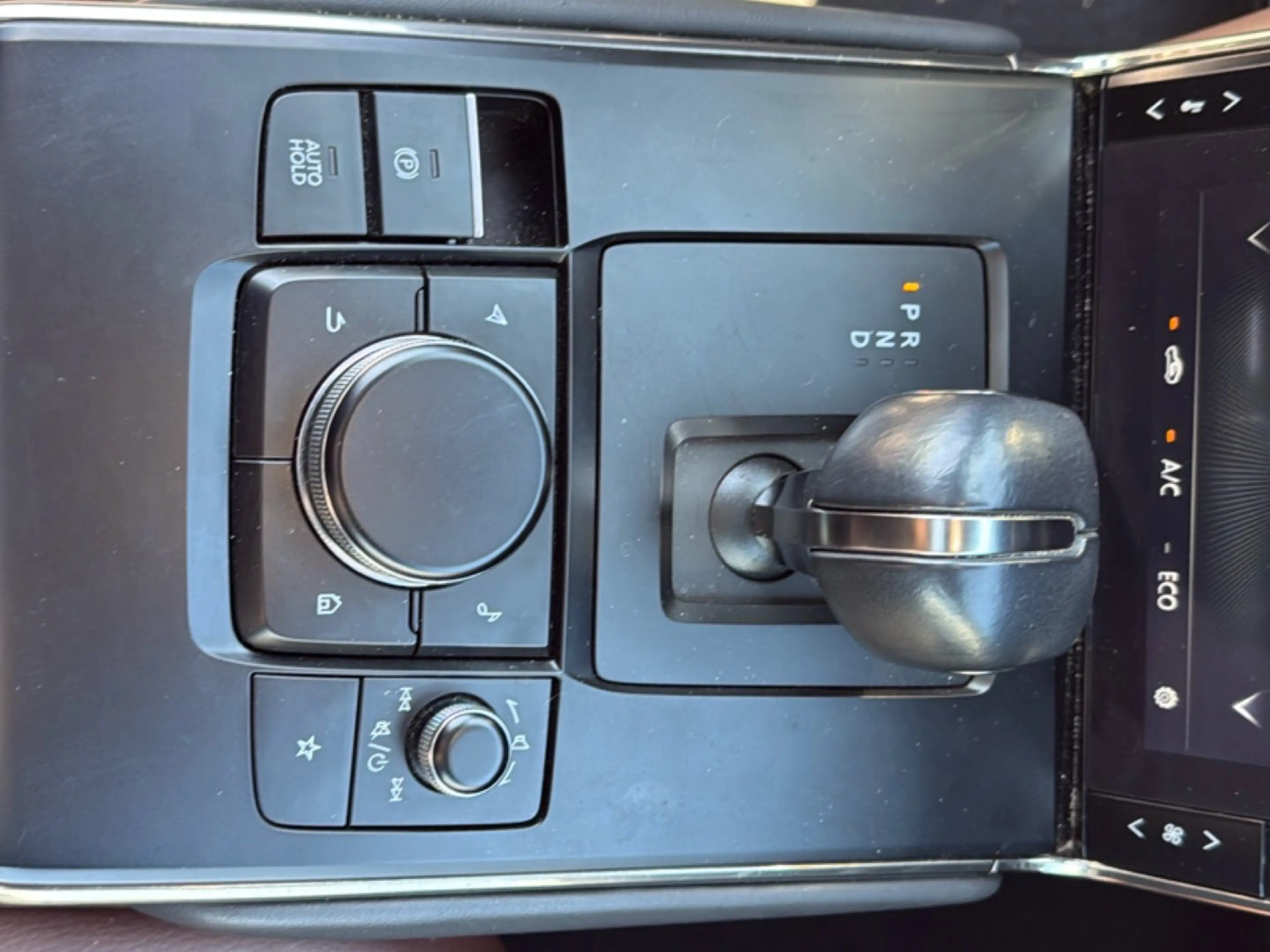 Mazda MX-30 E-SKYACTIV AUT Makoto — photo 15