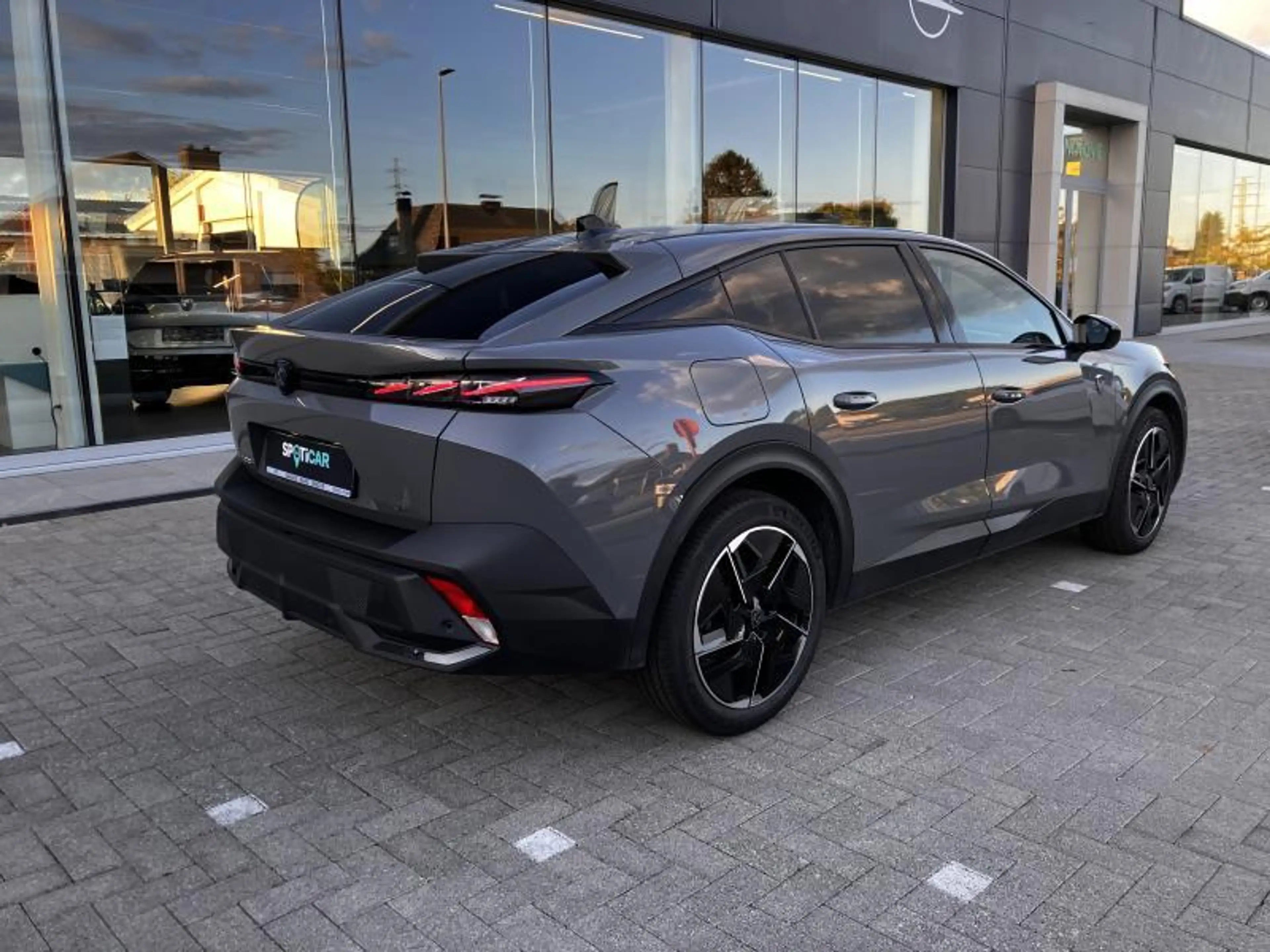 Peugeot 408 GT — photo 5